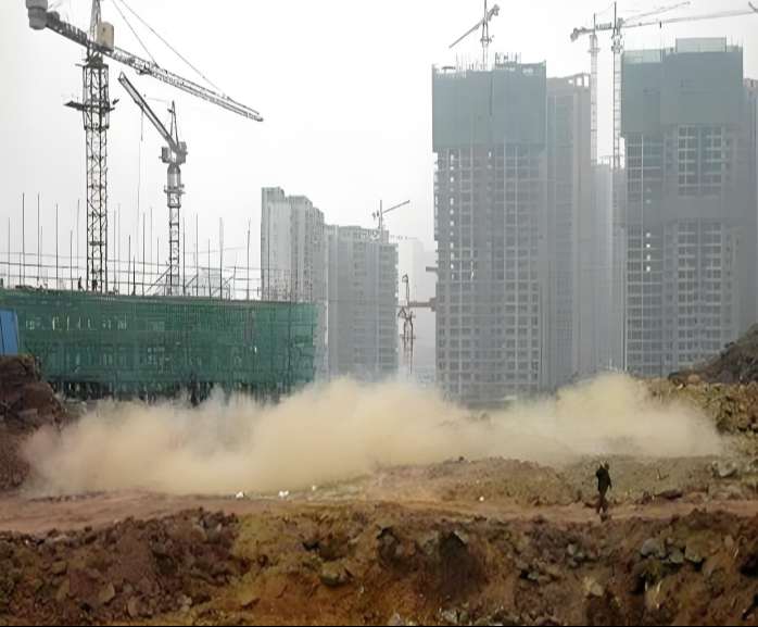 工地?fù)P塵治理難？揚(yáng)塵監(jiān)測(cè)系統(tǒng)成破局利器！